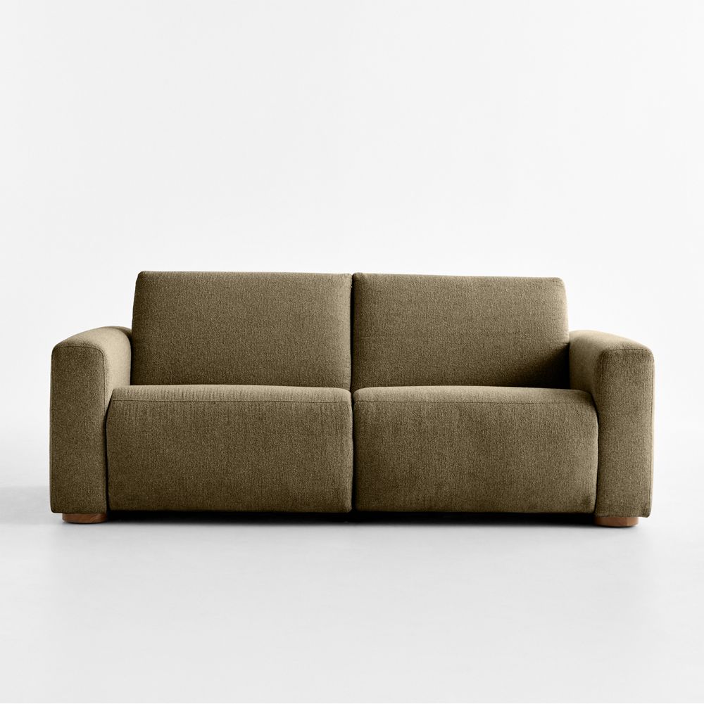 Lawn Club Power Reclining Sofa (83"-116")