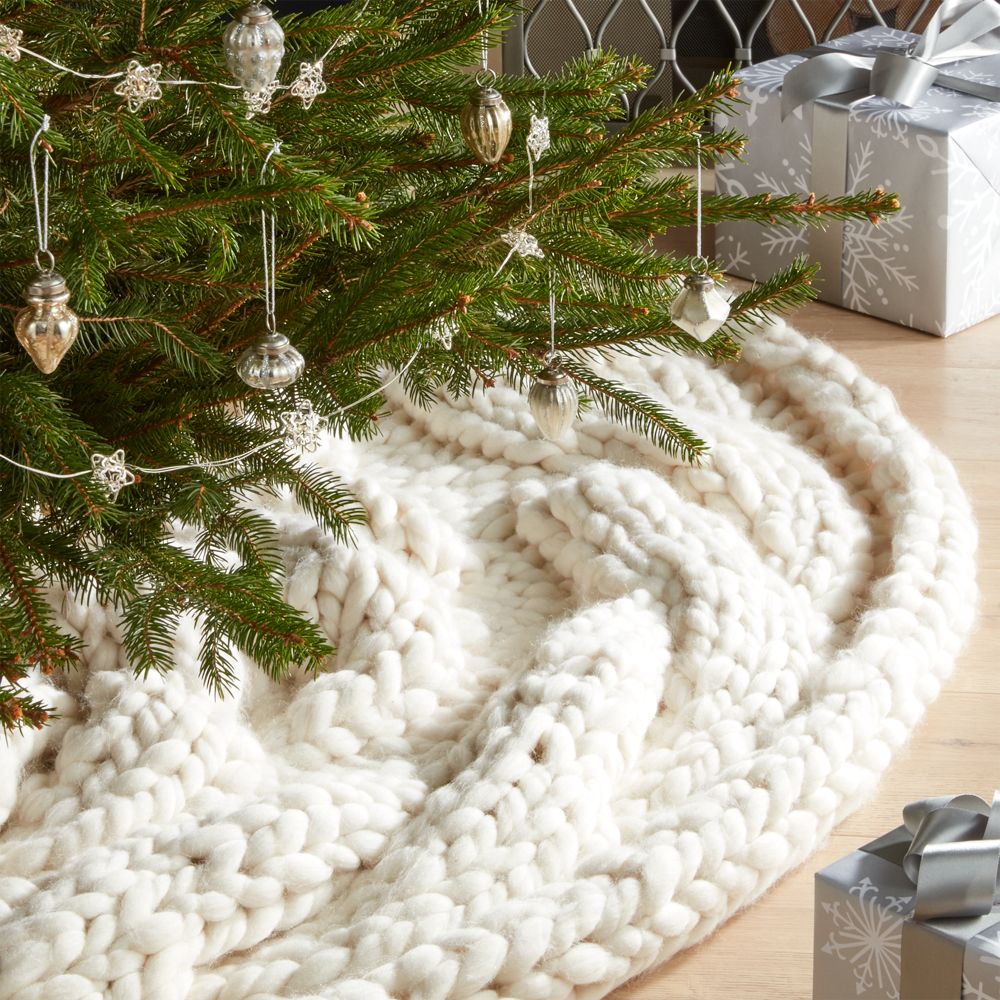 Ivory Cozy Cable Knit Christmas Tree Skirt