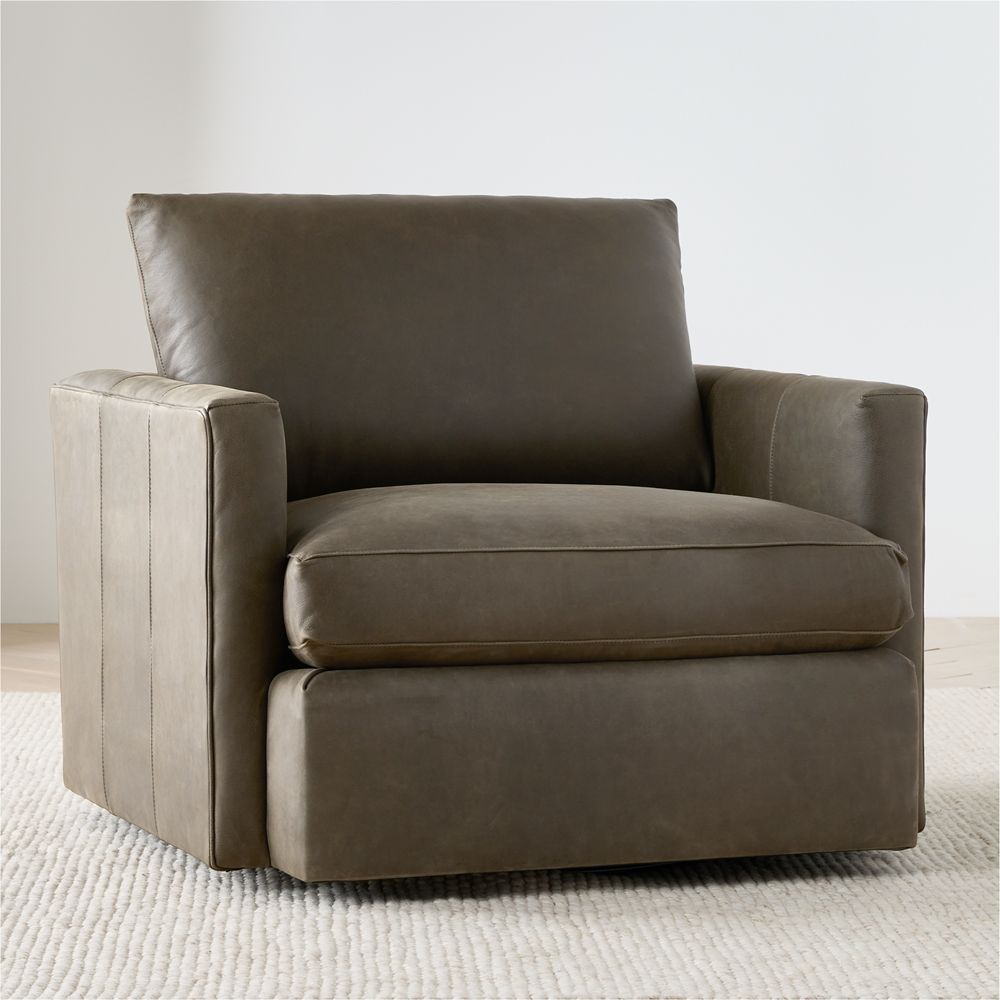 Lounge 40" Leather Swivel Chair