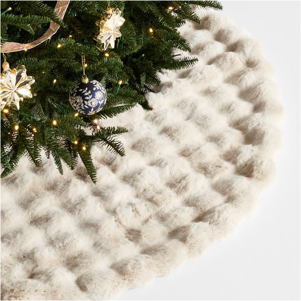 Arctic Ivory Textured Faux Fur Christmas Tree Skirt