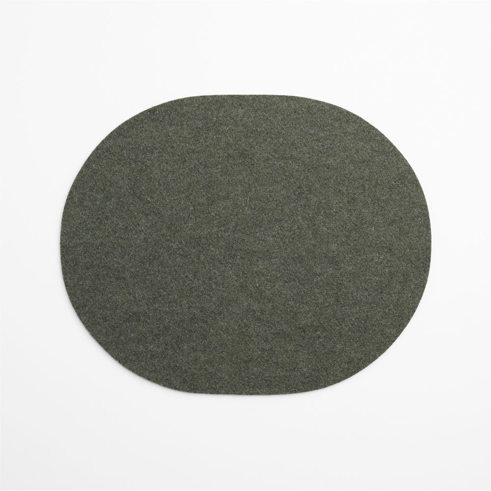 Oval Grape Leaf Felt Placemat