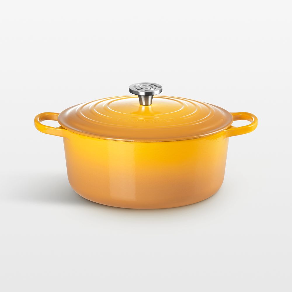 Le Creuset Signature 7.25-Qt. Nectar Enameled Cast Iron Round Dutch Oven