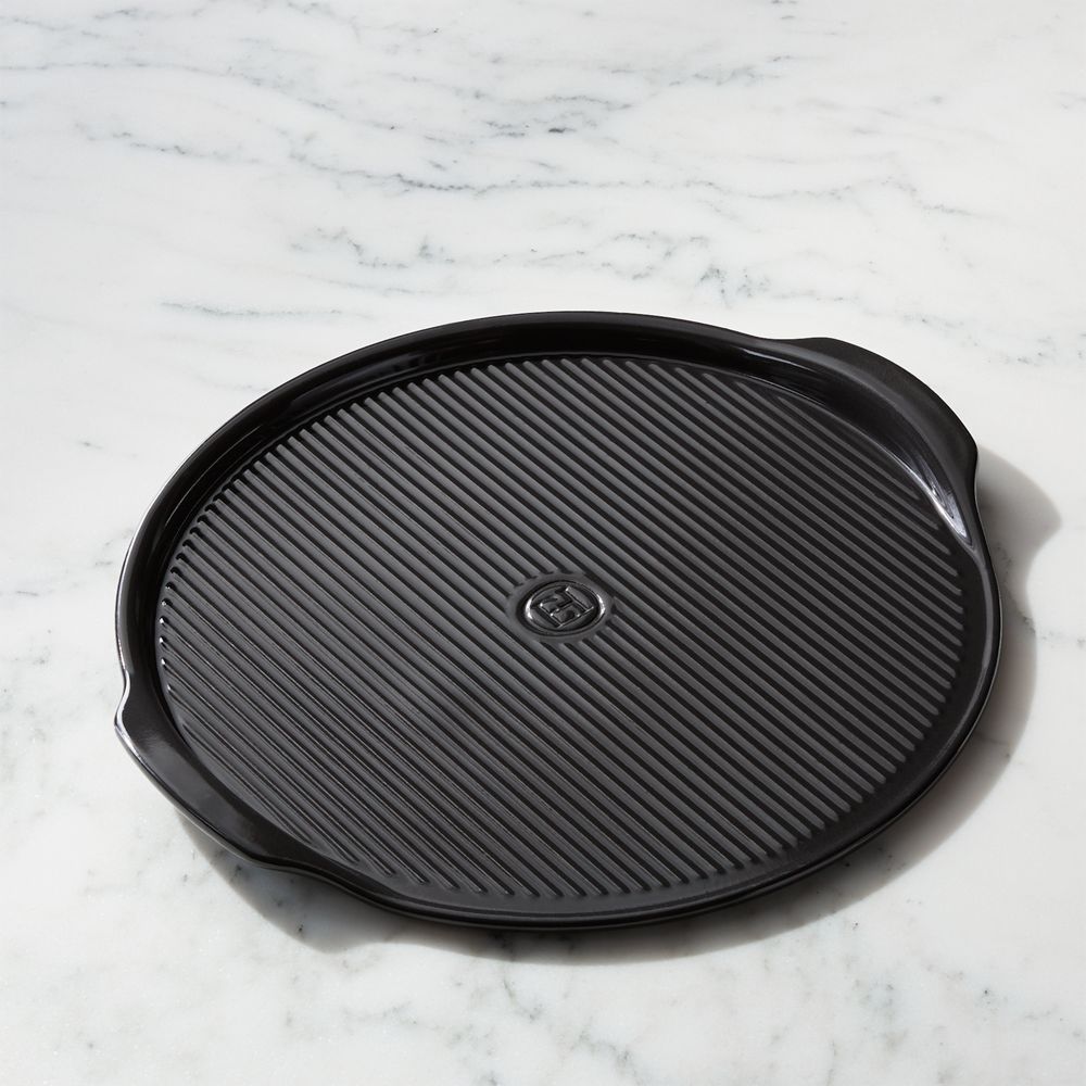 Emile Henry Black Ribbed Pizza Stone