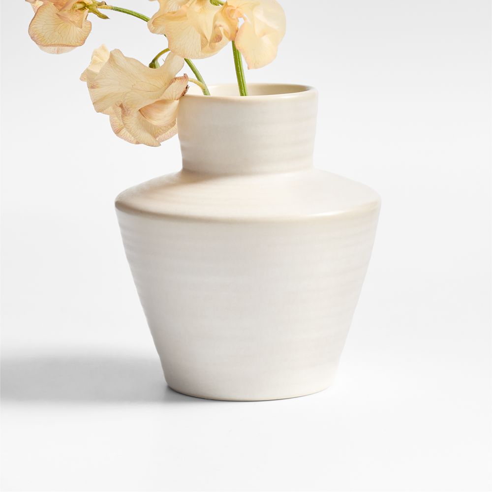 Cadeau White Stoneware Flower Vases