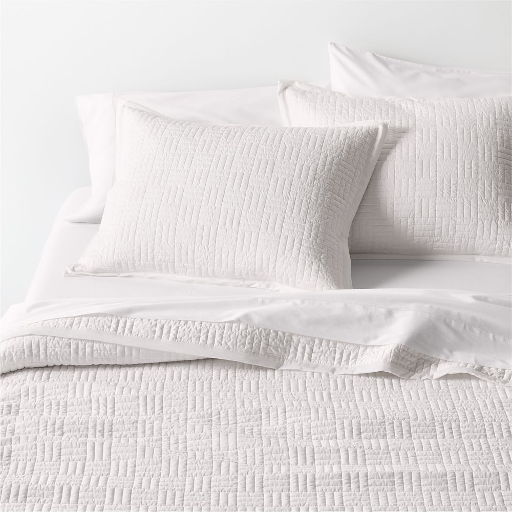 Serene Washed Organic Cotton Sateen Classic Stitch White Quilt