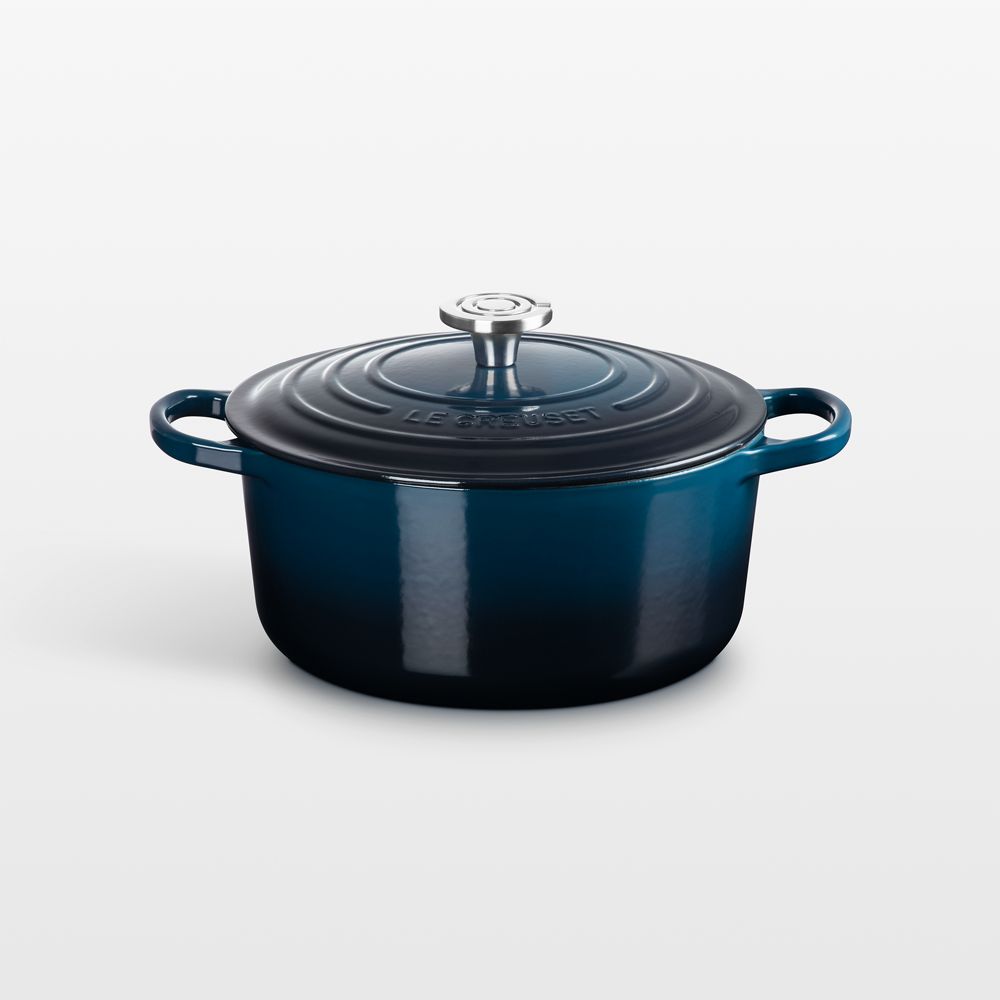 Le Creuset Signature 5.5-Qt. Nuit Enameled Cast Iron Round Dutch Oven