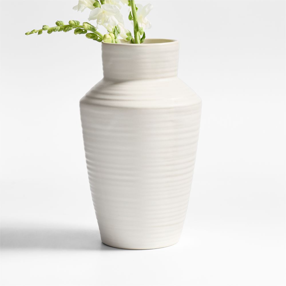 Cadeau White Stoneware Flower Vases (Cloned)