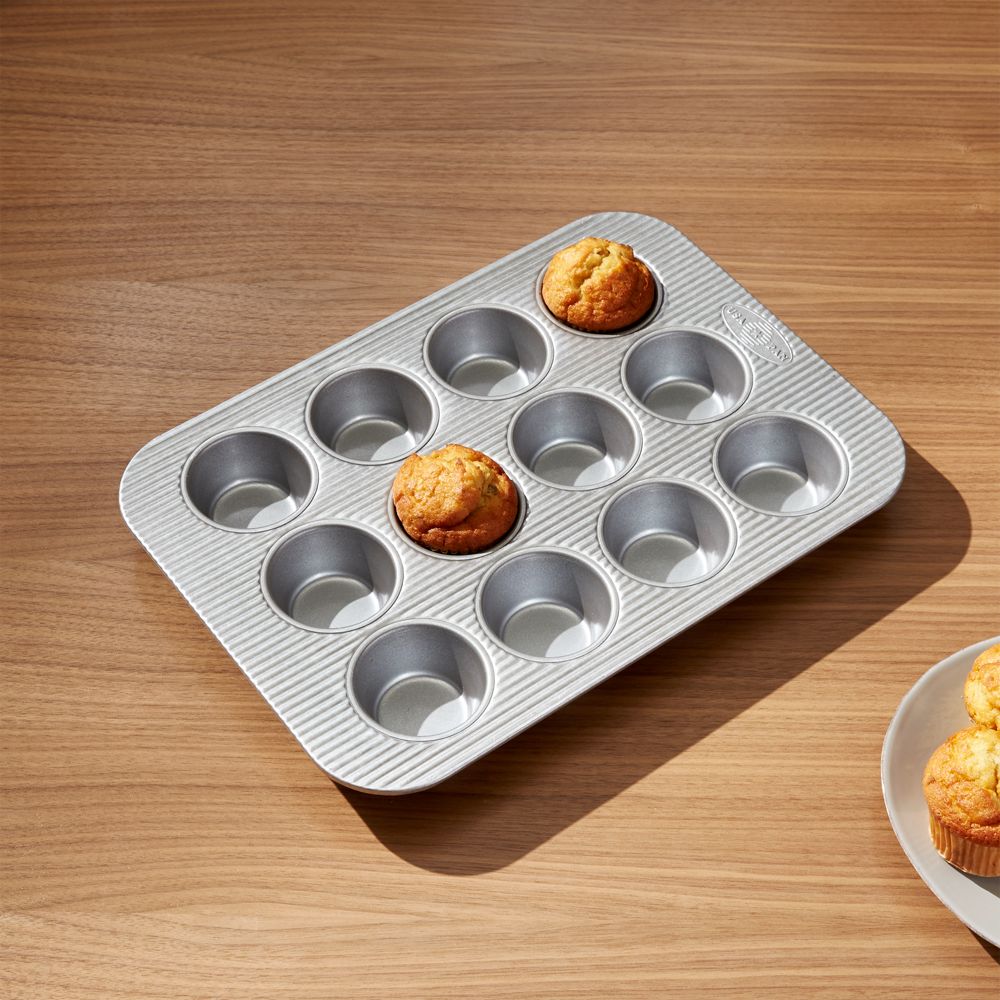 USA Pan Pro Line Nonstick Muffin Pan