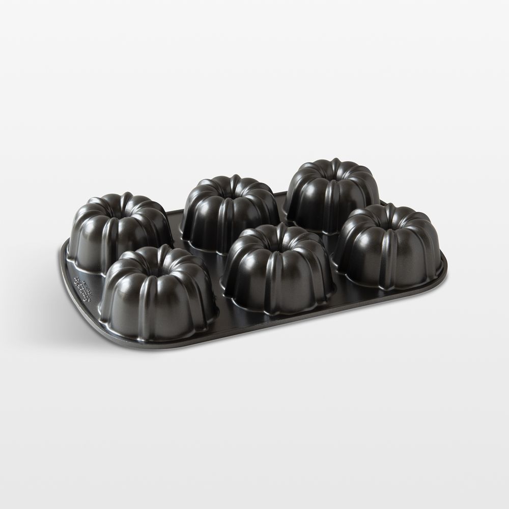 Nordic Ware Anniversary Bundtlette Pan