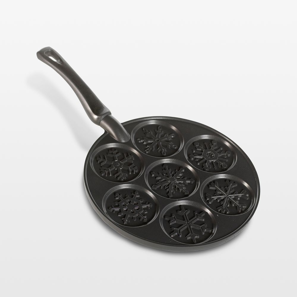 Nordic Ware Snowflake Pancake Pan
