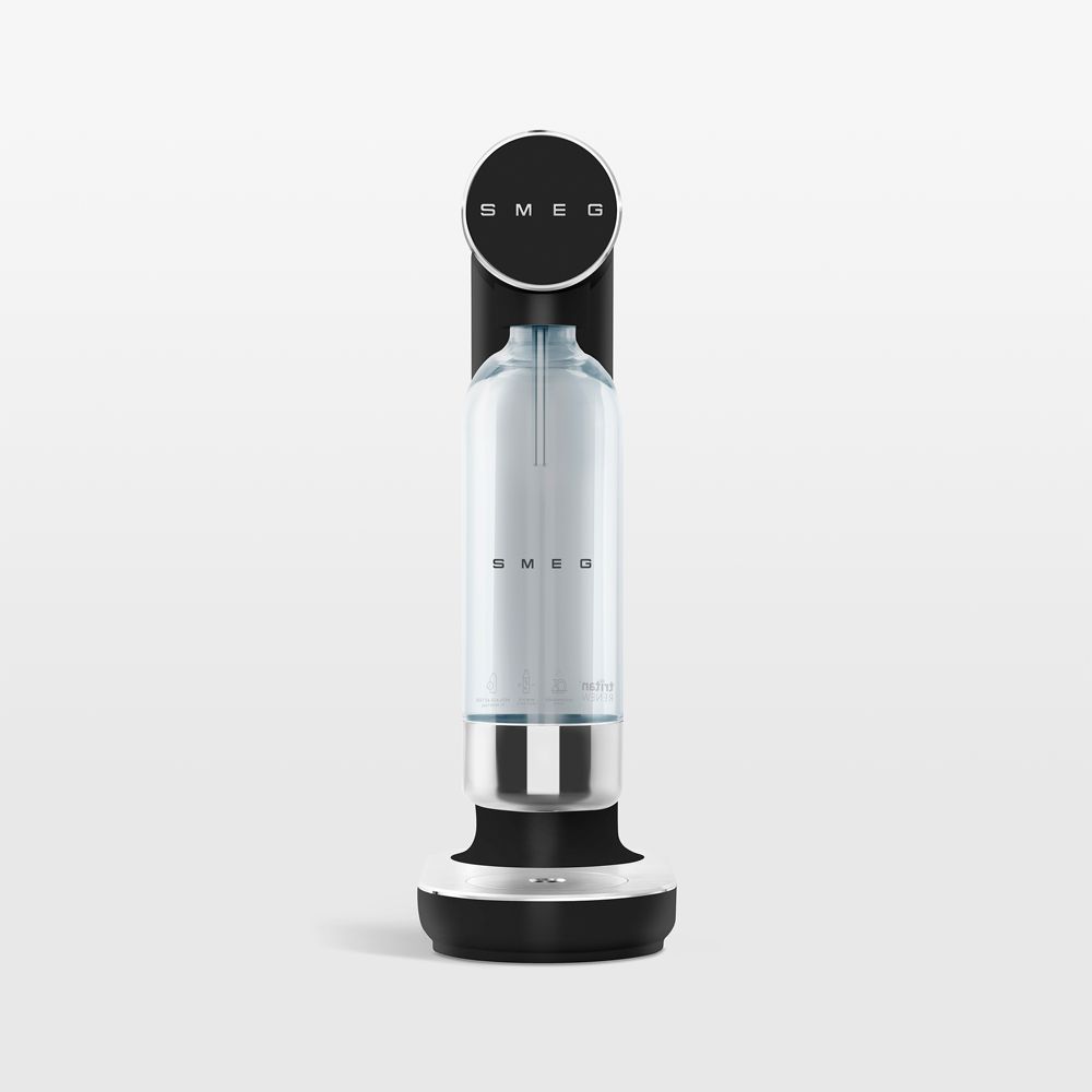 SMEG Matte Black Sparkling Water Maker