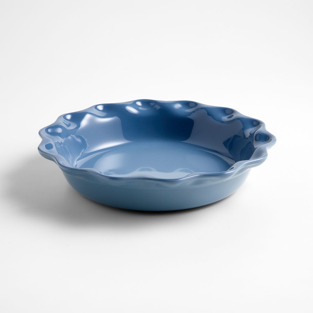 Le Creuset Heritage 9" Chambray Stoneware Pie Dish with Fluted Rim
