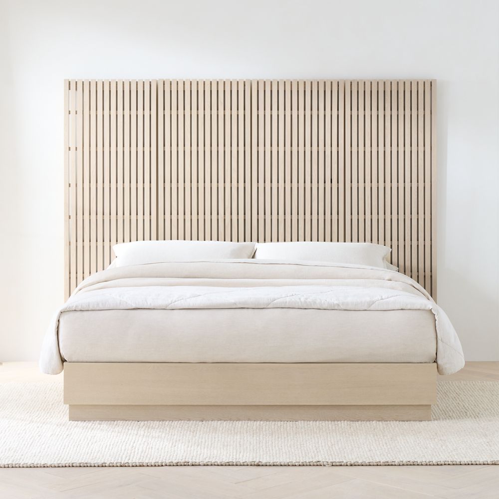 Alternative view of Batten White Oak Bed