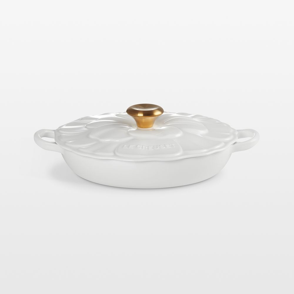 Le Creuset Signature 2.25-Qt. White Enameled Cast Iron Petal Brasier