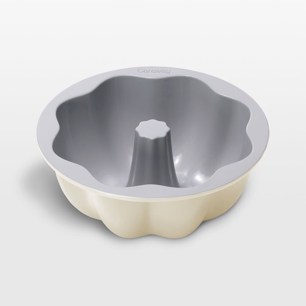 Caraway Cream 9.5" Ceramic Nonstick Fluted Cake Pan