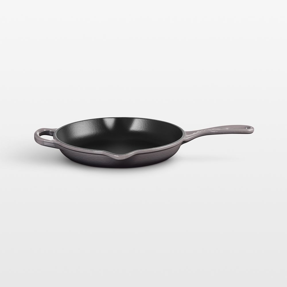 Le Creuset Signature 9" Oyster Enameled Cast Iron Skillet