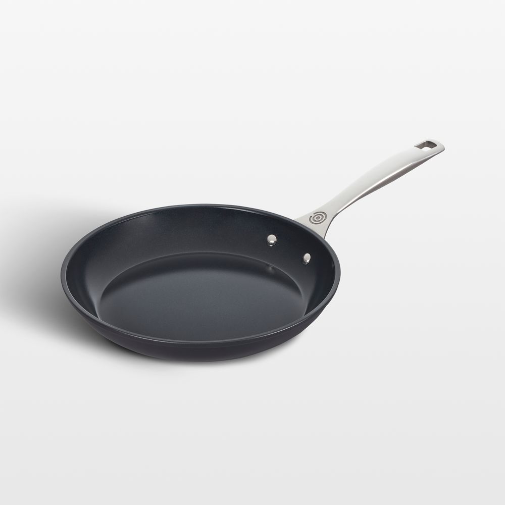 Le Creuset Essential Ceramic Nonstick 10" Shallow Fry Pan