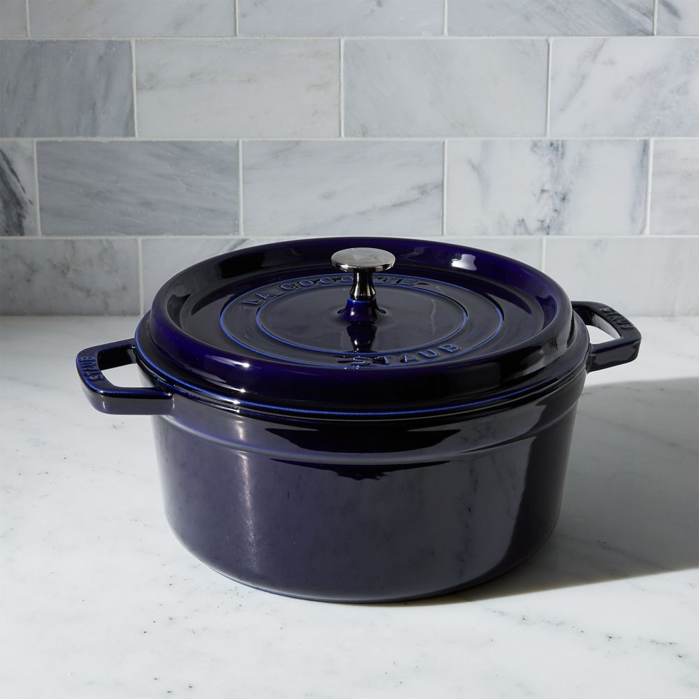 Staub 5.5-Qt Round Dark Blue Cocotte