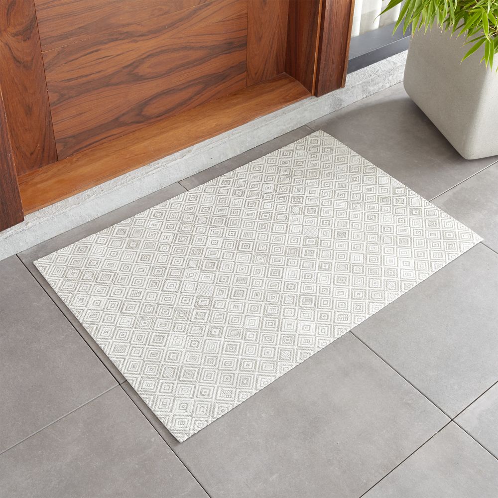 Chilewich Mosaic Grey Woven Floormat