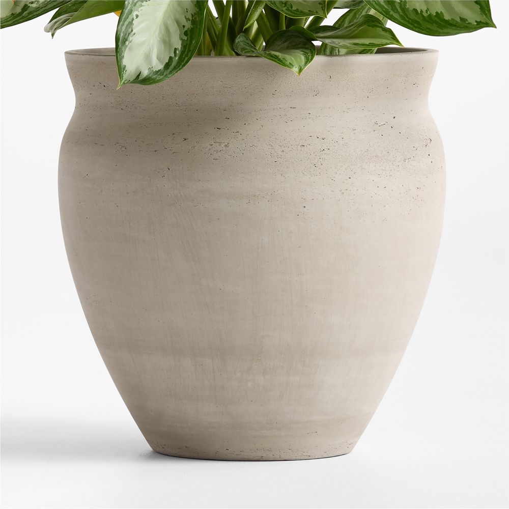 Illara Grey Indoor/Outdoor Planter