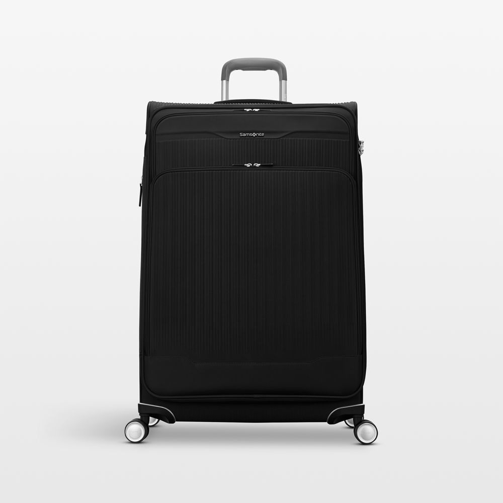 Samsonite Silhouette 18 Softside Large Checked in Black