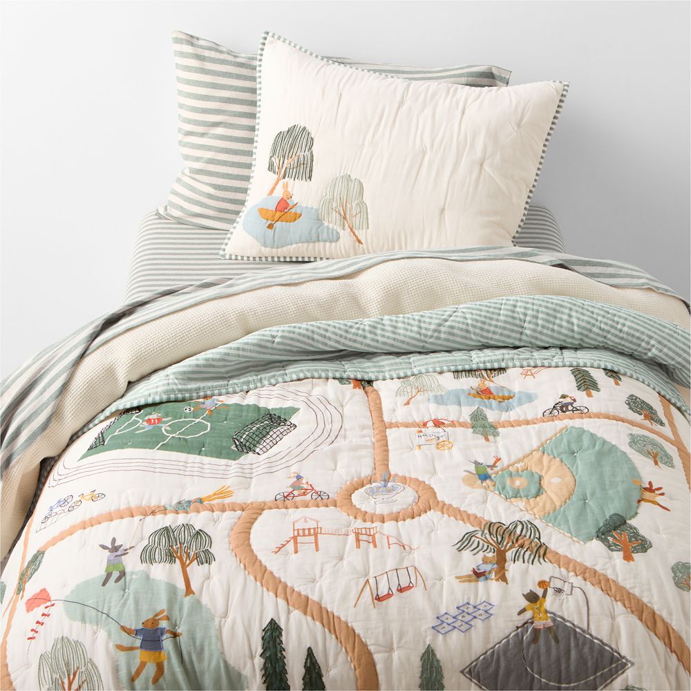Game Time Garden Organic Cotton Kids Quilt
