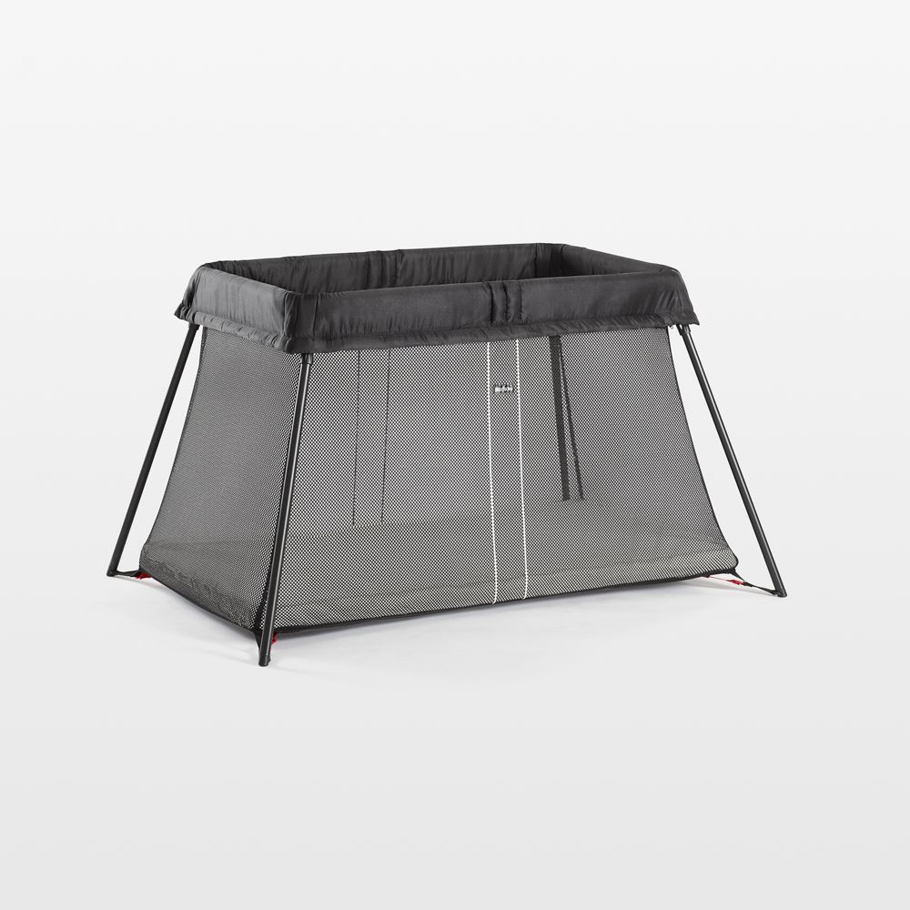 BABYBJÖRN Black Lightweight Travel Crib with Fitted Sheet Bundle Pack