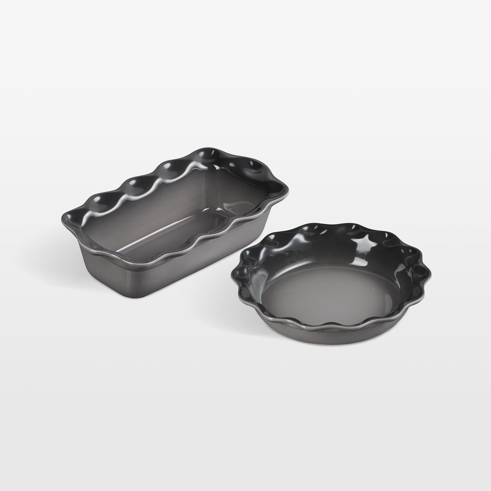 Le Creuset Oyster Fluted Ceramic Pie Dish and Loaf Pan Set