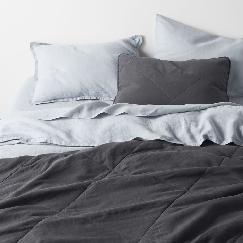 European Linen Midnight Navy Blue Quilt