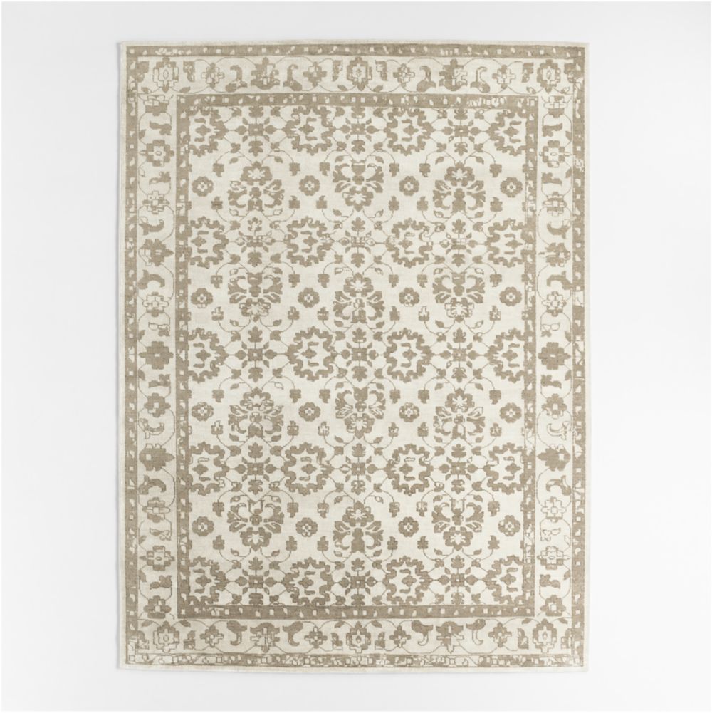 Cassis Wool Floral Ivory Handknotted Area Rug