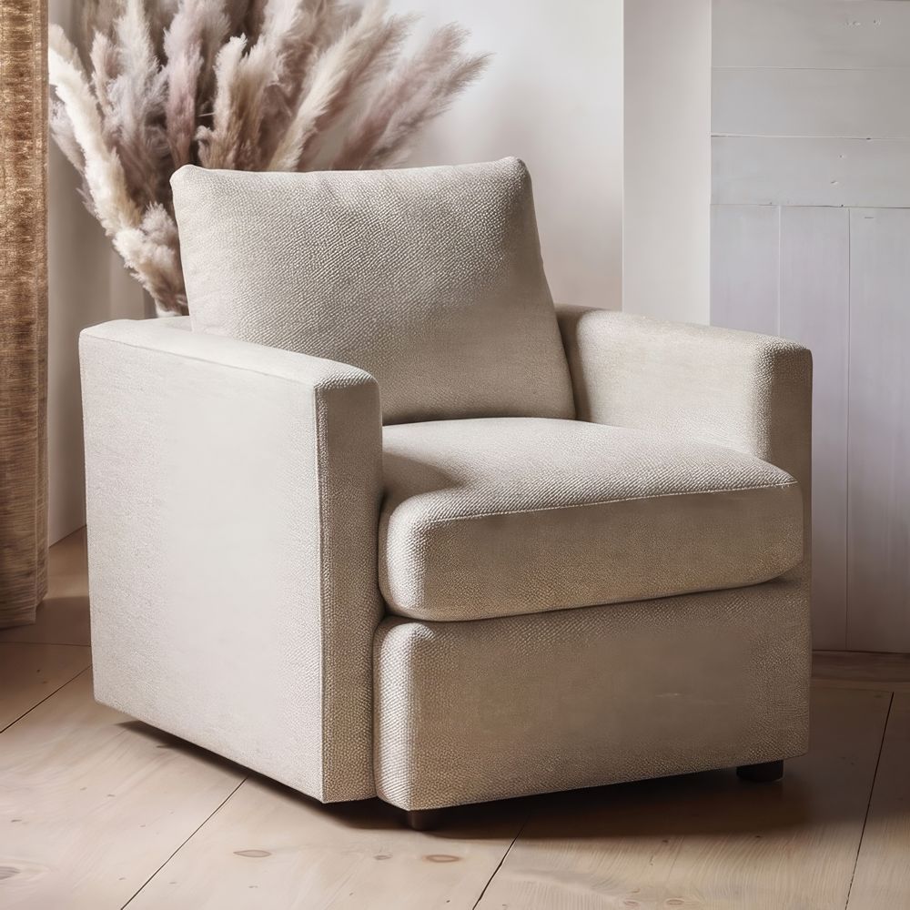 Lounge Classic 32" Chair